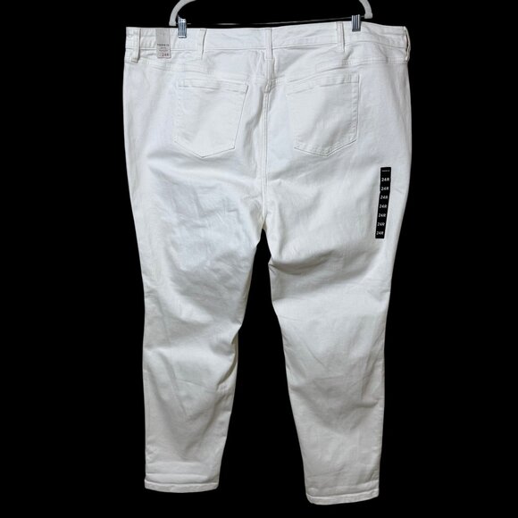 Torrid Boyfriend Jeans Distressed White Wash 24R - Picture 4 of 15